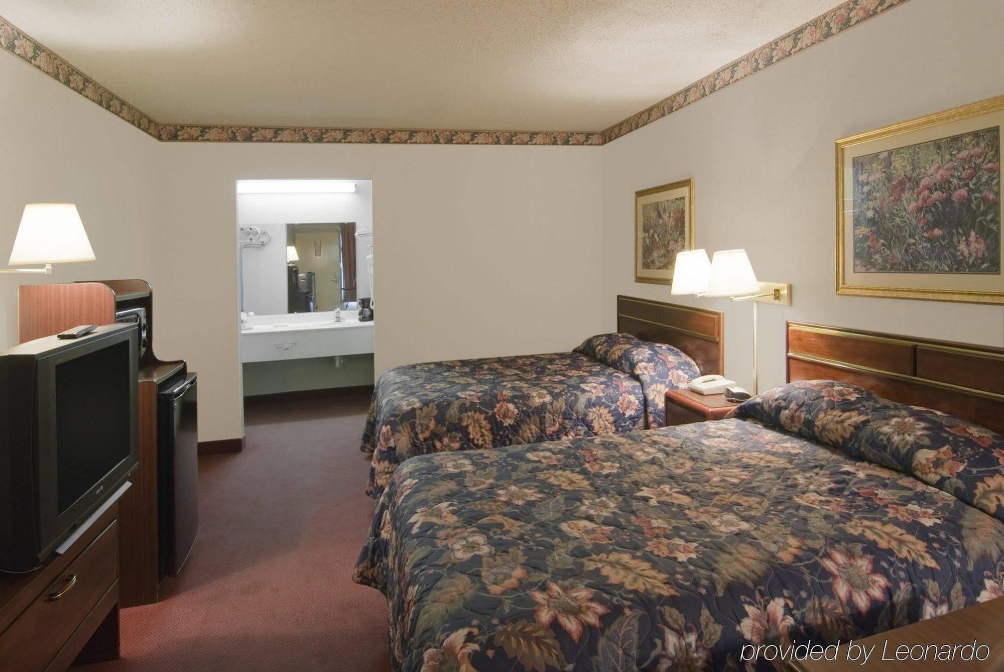 Americas Best Value Inn Searcy Oda fotoğraf
